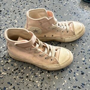 Converse Pink Sneakers Classic Canvas Design